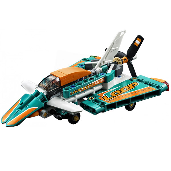 LEGO Technic – Avion Cu Reactie (2)