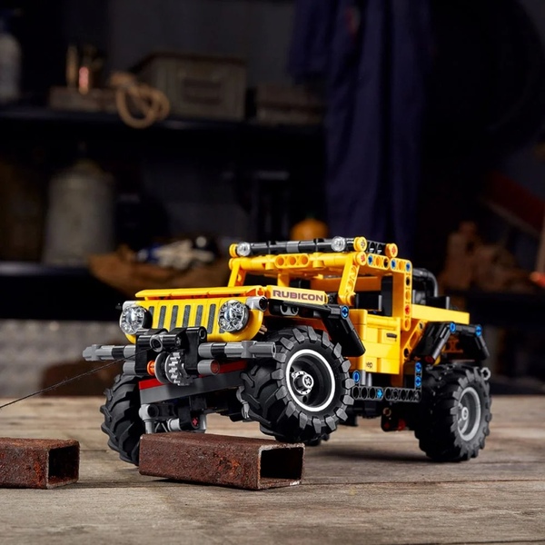 LEGO Technic – Jeep Wrangler (42122)-3