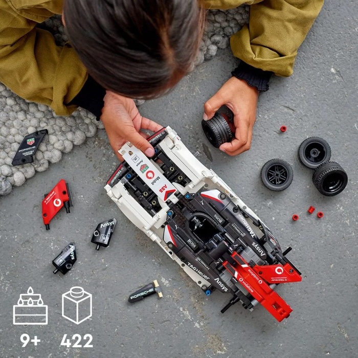 LEGO Technic Formula E Porsche 99X Electric (42137)-3